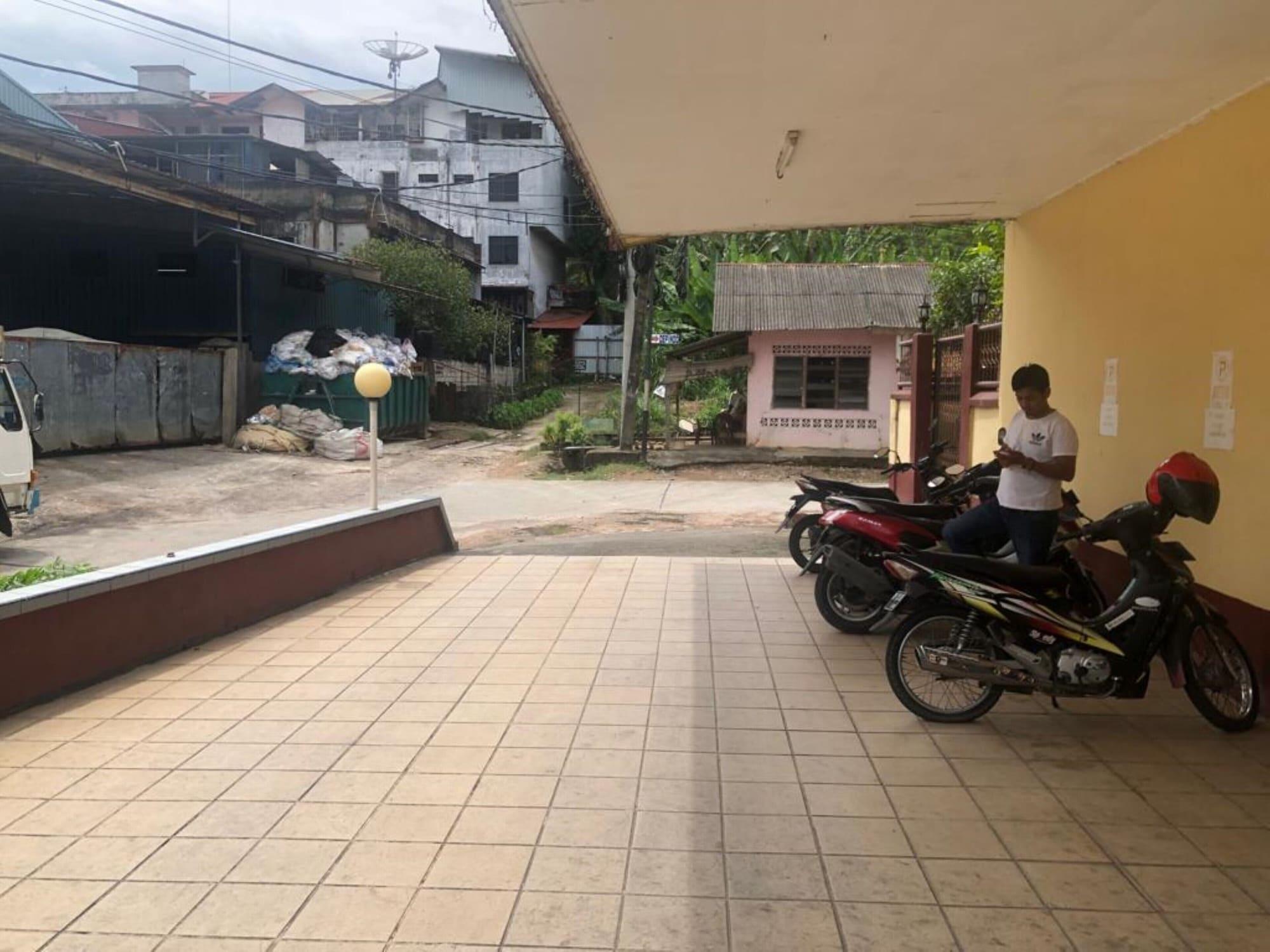Hotel Pelita Terang Nagoya Dış mekan fotoğraf